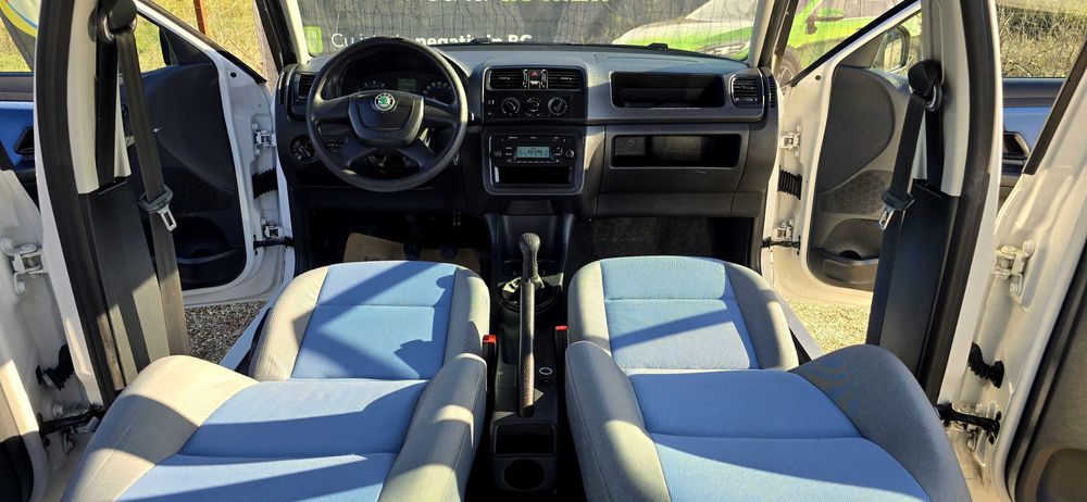 Rate Cash Skoda Fabia an 2010 benzina 1200 cm3  euro 5