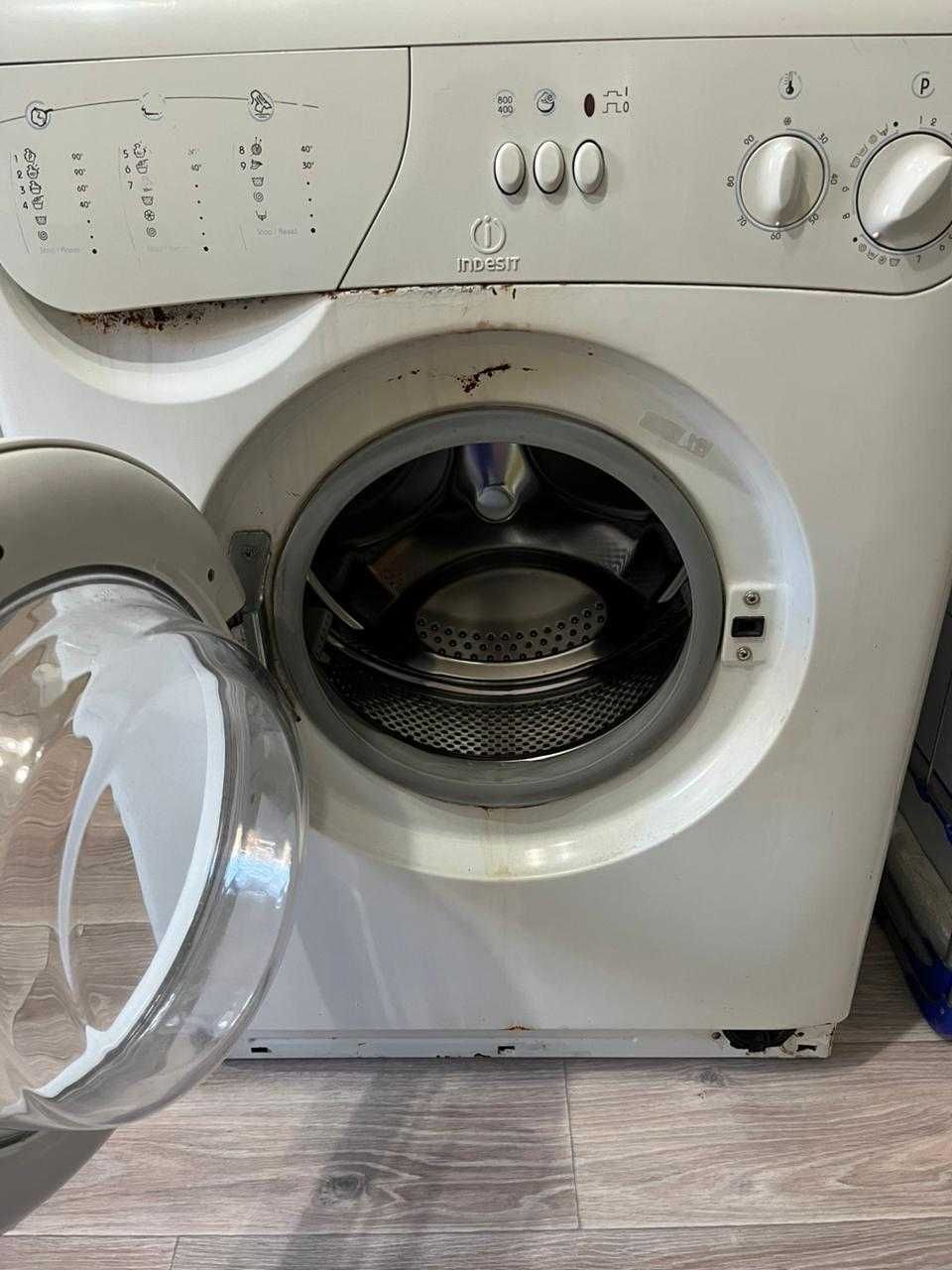 Продам стиральную машину ИНДЕЗИТ, подшипники менять надо