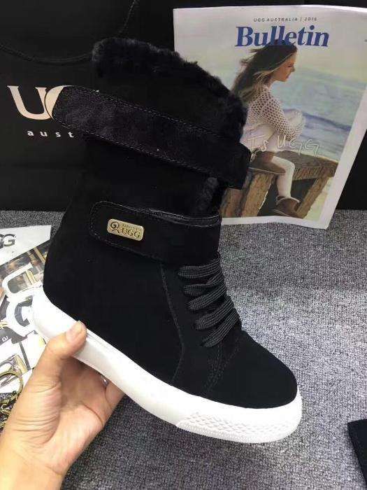 UGG  aXXa  Australia snekers ! super model 2025