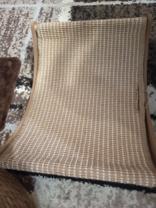 Котешко легло, фонтан и драсалки