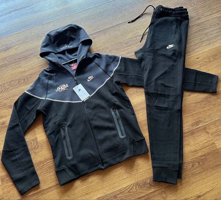 Мъжки,памучен,черен екип Nike SYNAH