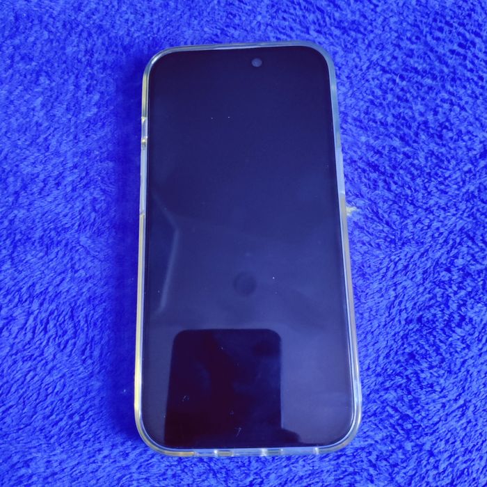 iPhone 15 pentru piese impecabil