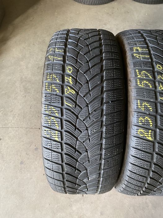 Anvelope iarna 235/55/17 Goodyear Ultra Grip Performance 235 55 17 R17