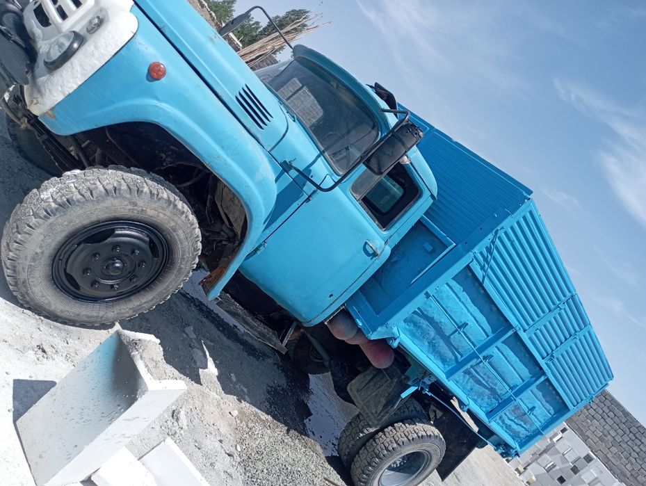 Zil sotiladi 554