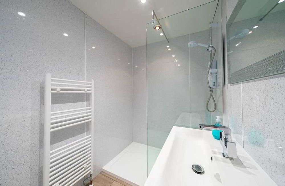 Дава се под наем Двустаен апартамент в Пловдив, Съдийски - 56 кв.м за 306 € - Снимка #3