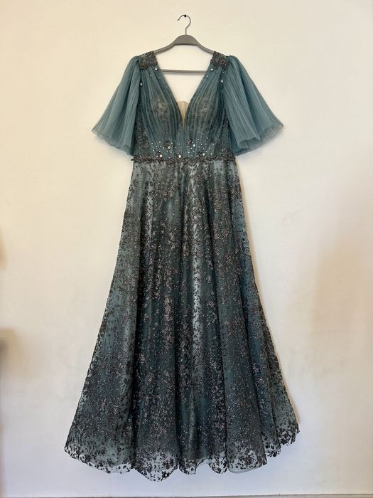 Rochie de ocazie eleganta în stil de prințesă