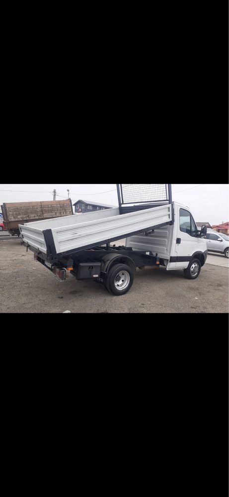 Vand Iveco Daily / accept schimb cu auto