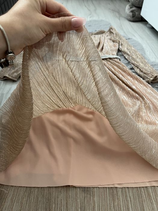 Rochie de zi roz pal