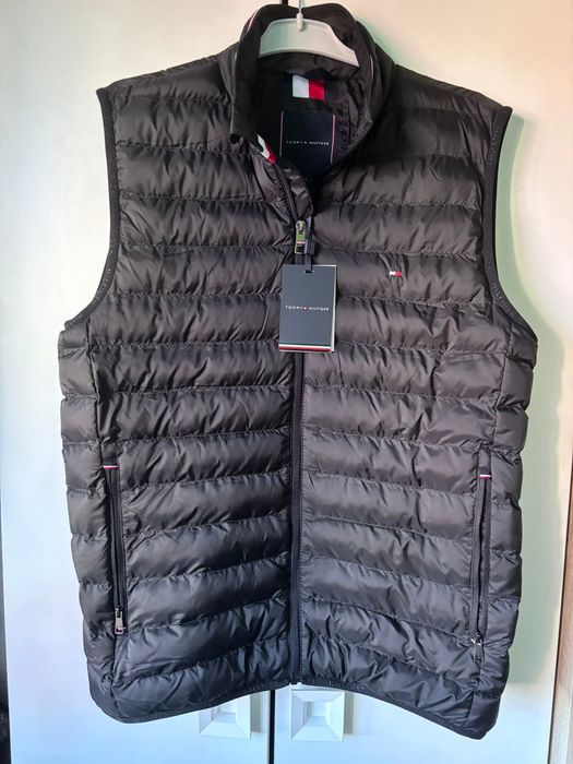 Vestă Tommy Hilfiger Core Packable, marime S, articol NOU cu eticheta