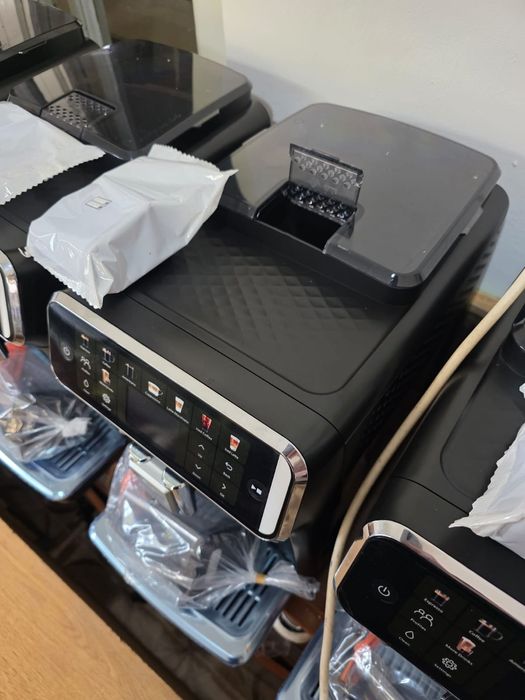 Expresor espressor Philips seria 5500 cappuccino