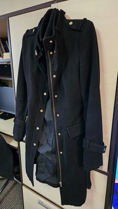 Palton negru Yessica C&A