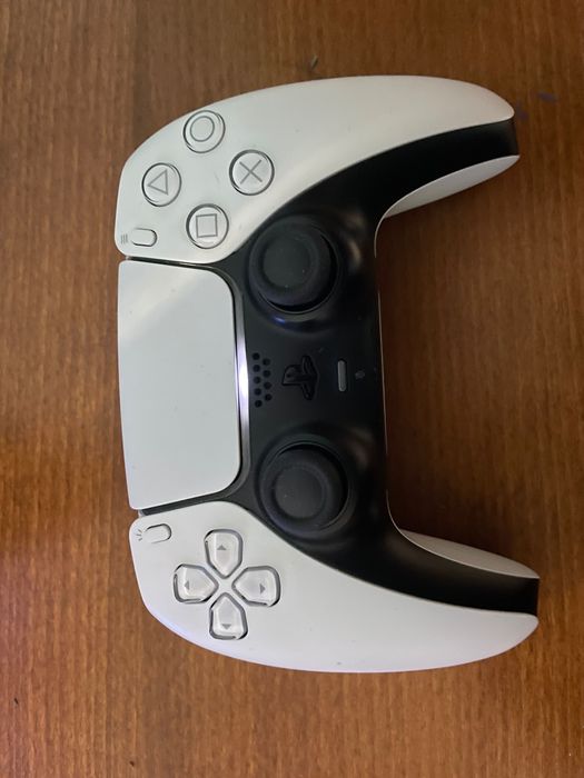 Продавам PlayStation 5 Slim
