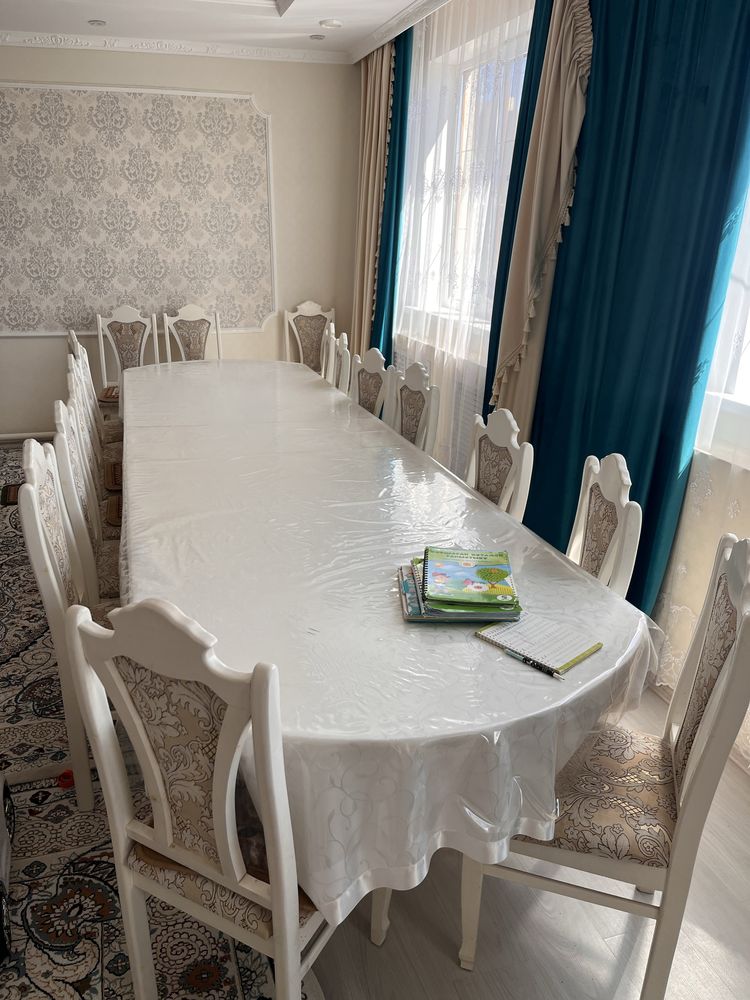 Продам стол со стульями