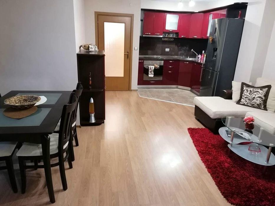 Тристаен, под наем, ж.к Възраждане с включено паркомясто