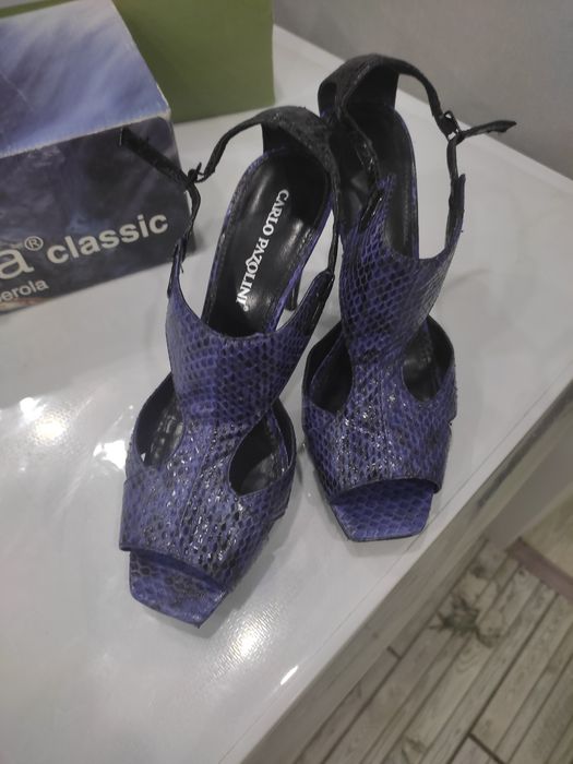 Продам итальянские босоножки