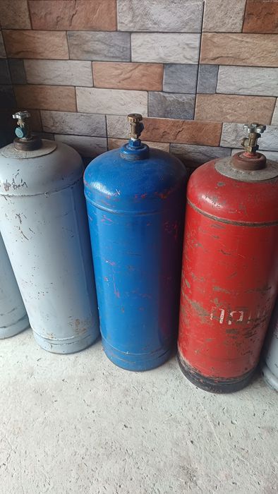 Vând Buteli Rusesti