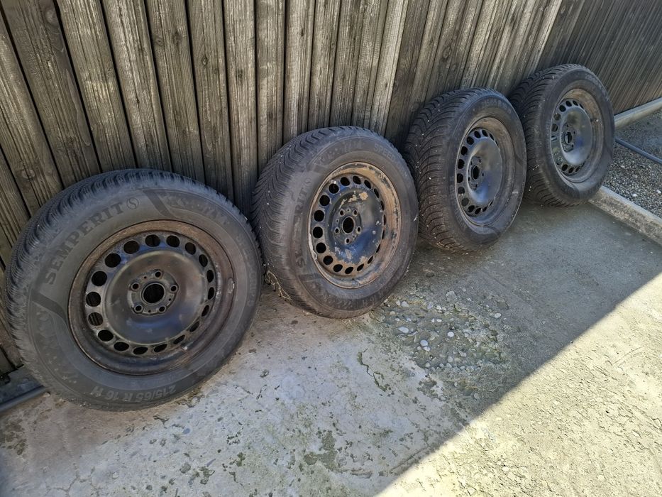 Jante tabla plus cauciucuri iarna 215/65/16