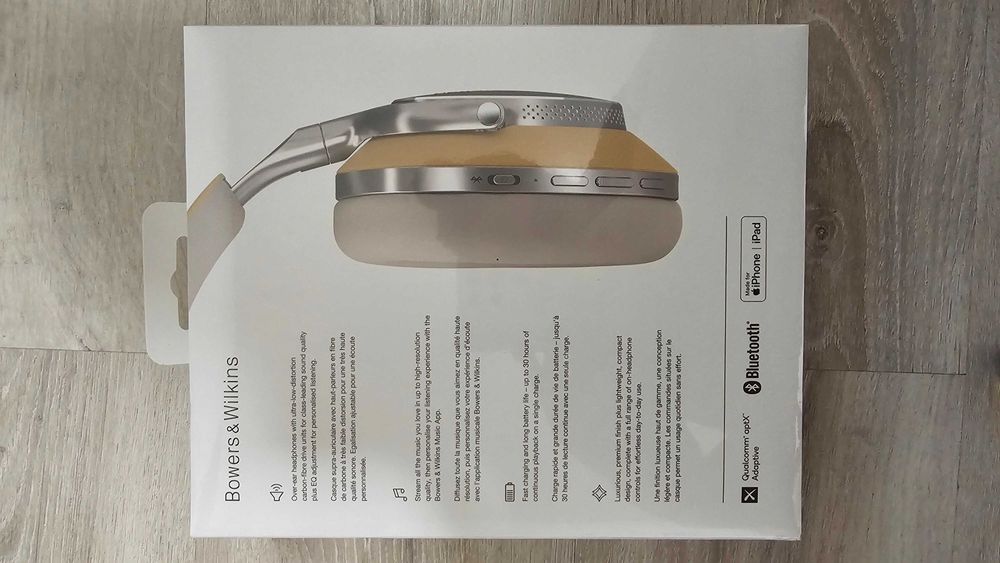 Casti Bowers & Wilkins