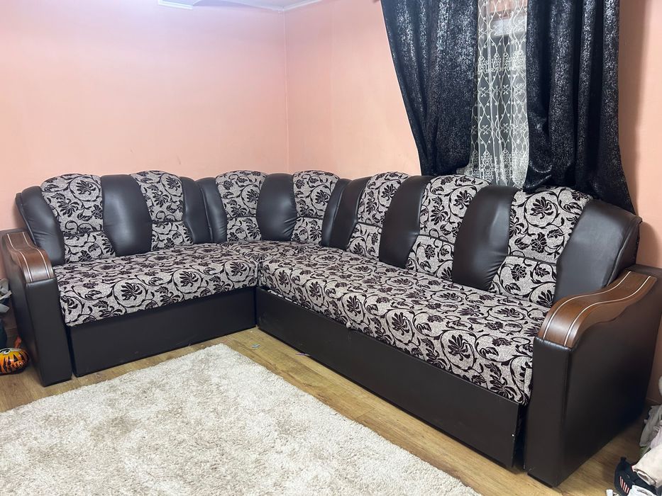 Vând colțar/ canapea