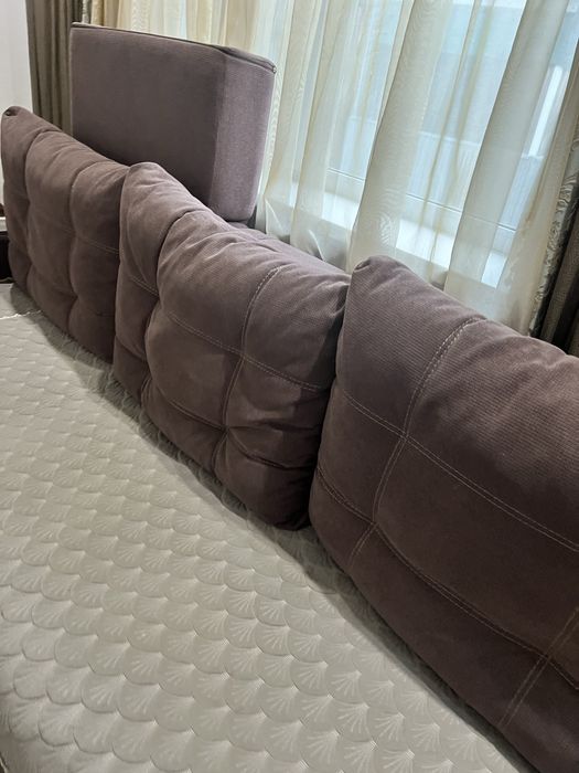 Продам диван в хорошом состояний и качестве