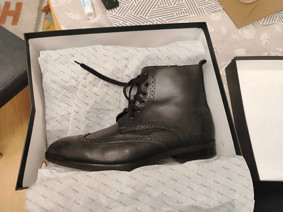 Мъжки боти от естествена кожа, цвят черен с номер 44 (като нови)