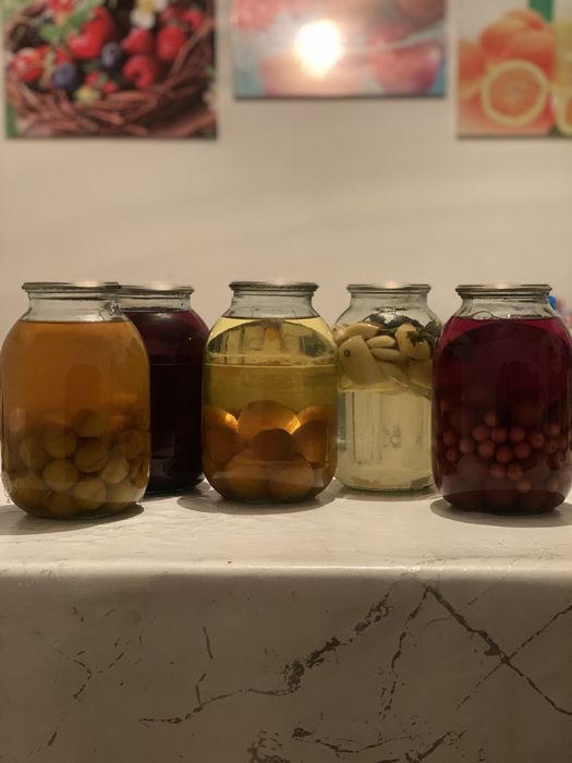 Продам компоты, капусты, огурци, помидоры