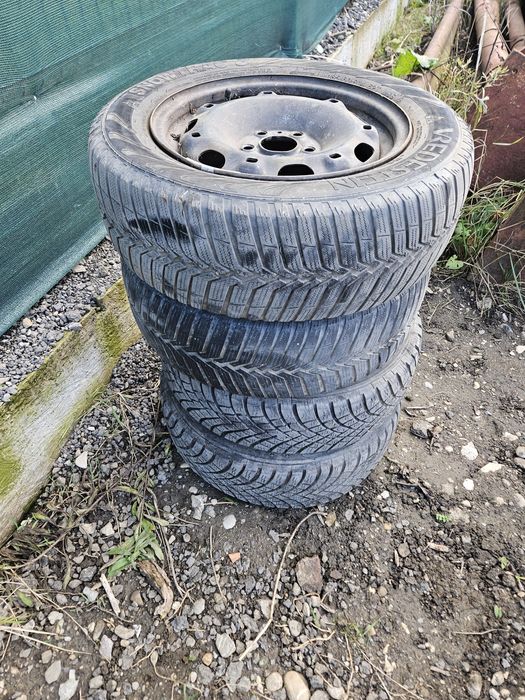 Jante 5 x 100 cu cauciucuri iarna 185 60 R14 vw polo, fabia, Ibiza