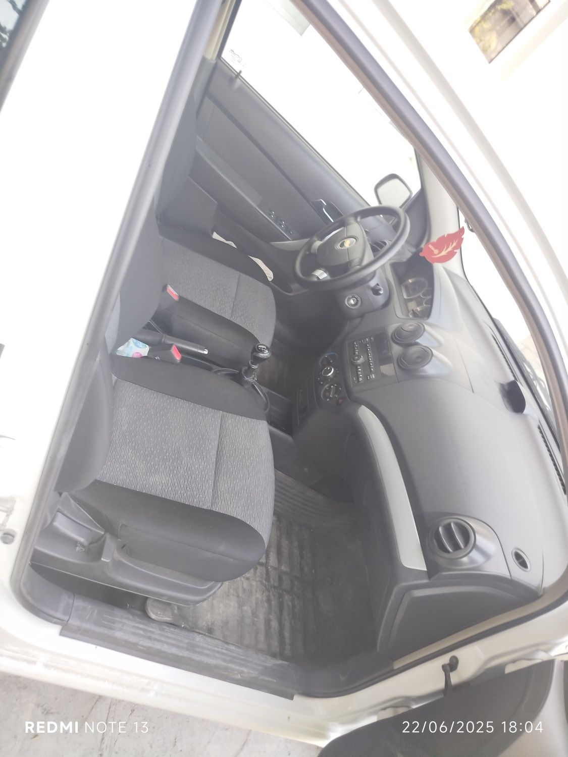 70 000 yurgan Nexia 3 +metan +konditsioner.