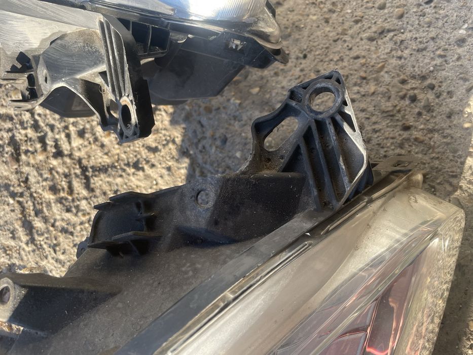 Фарове за Пежо 508 2012