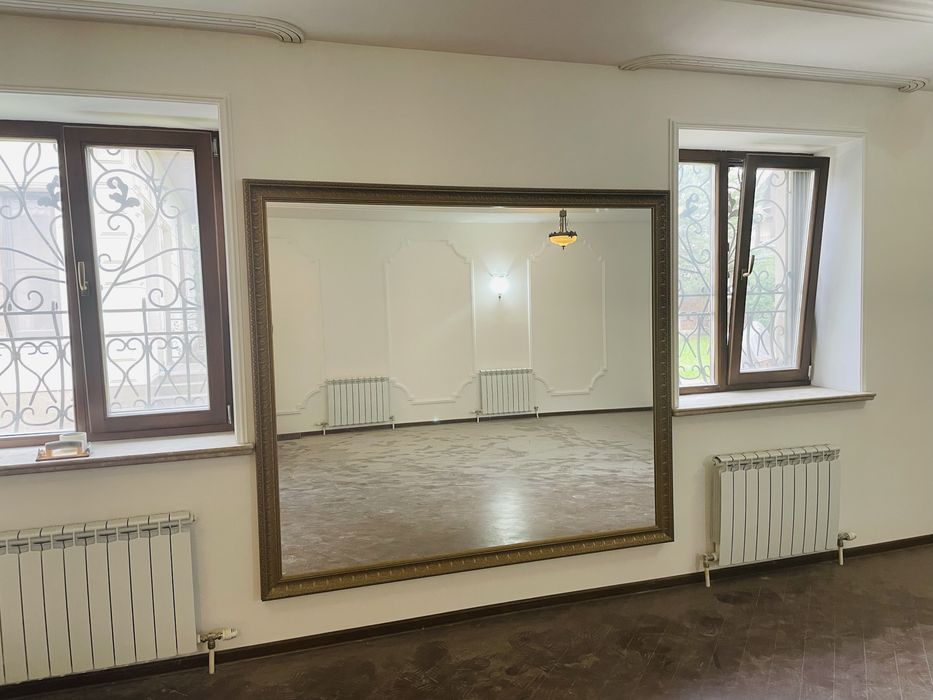 Зеркало настенное