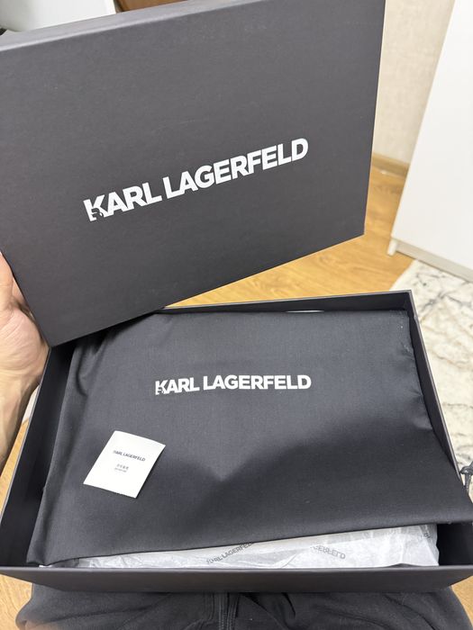 Vand Karl Lagerfeld noi