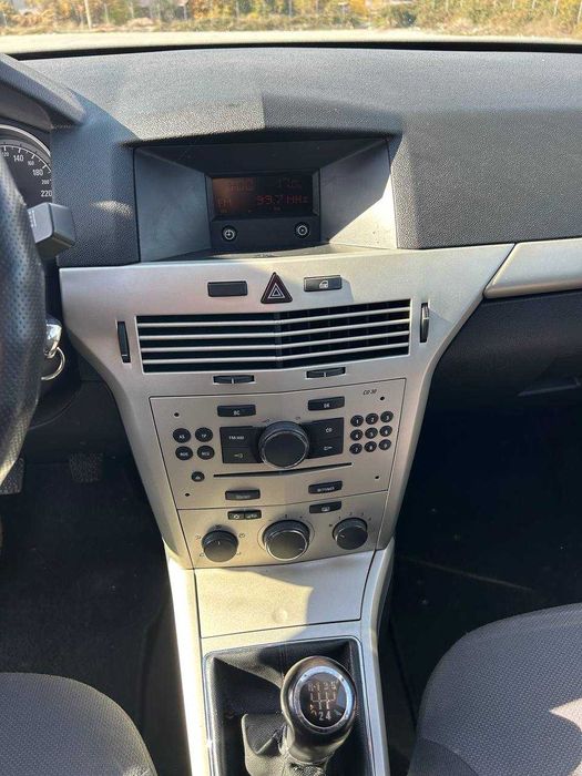 Opel Astra 1.6I Бензин