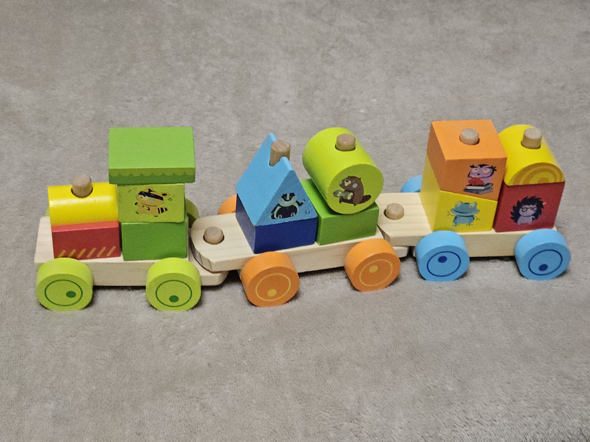 Trenulet Montessori din lemn - aproape nou