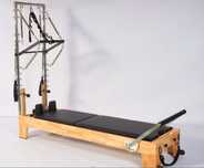 Vand aparat pilates reformer with tower din lemn de stejar / oak