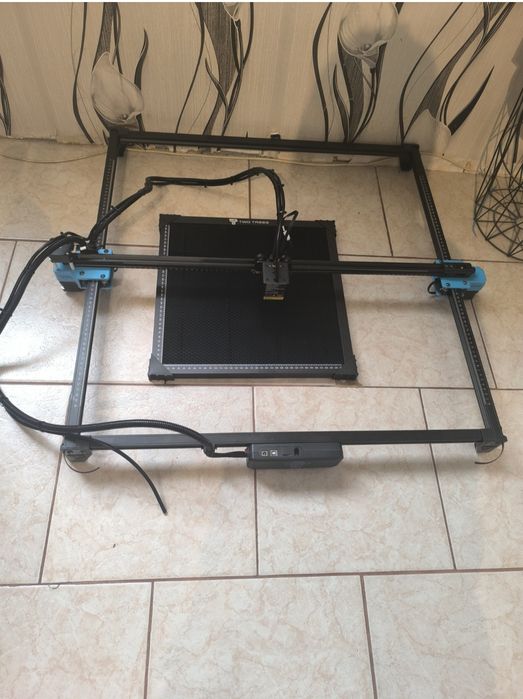 Лазер за гравиране  и ротация