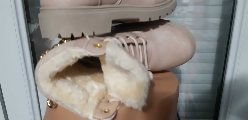 Ghete pentru fete, îmblănite