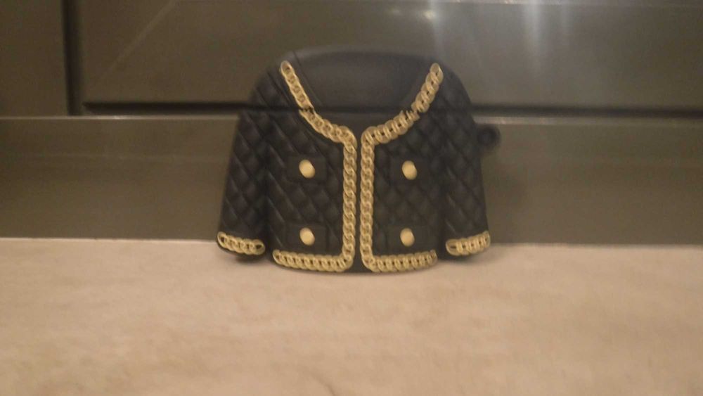 Гумен кейс за airpods