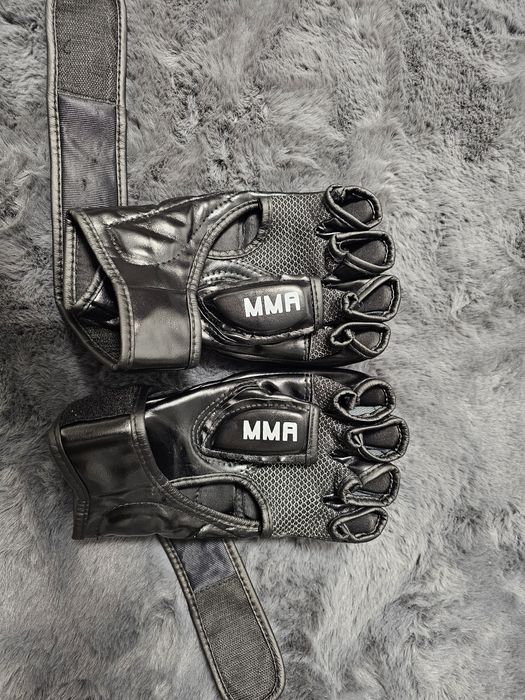 Manusi de lupte / mma