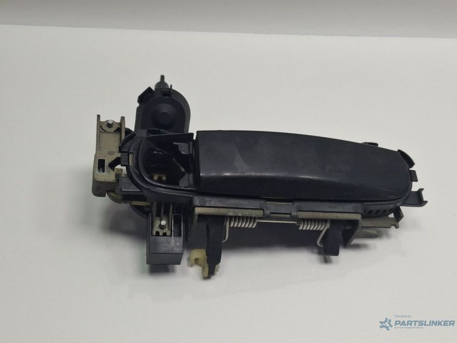 Maner exterior usa  LY9B stanga fata AUDI A4 III Avant 8ED, B7 2004 - 2008 TDI BKE, BRB 8E1837207