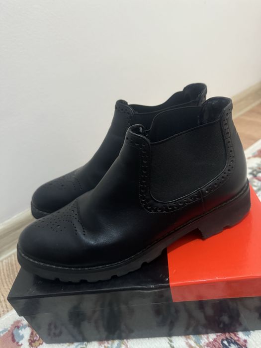 Ботинки 37 размер