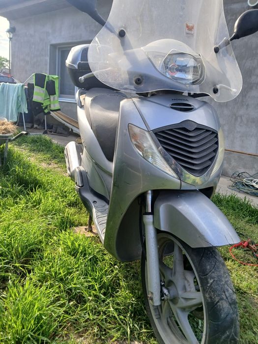 Honda de 150 dețin acte pentru inscriere