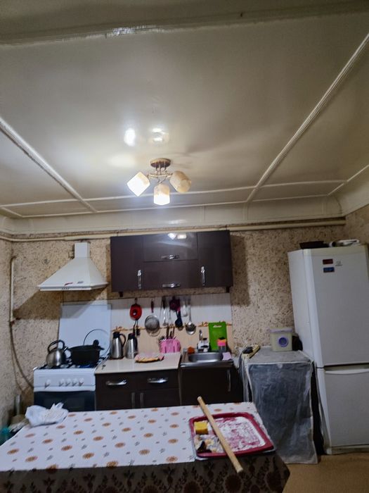 Тезда ховли сотилади Ўртасаройда