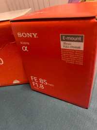 Обектив
 Sony FE 85mm f/1.8