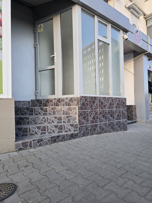Spațiul comercial  de închiriat in zonă nicolina.