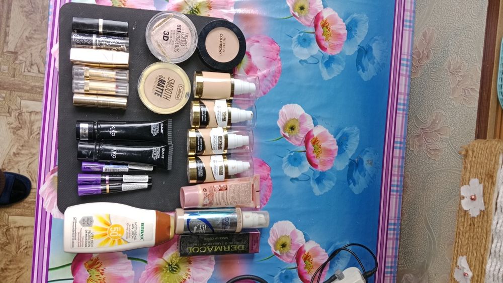 Косметика за всё на фото