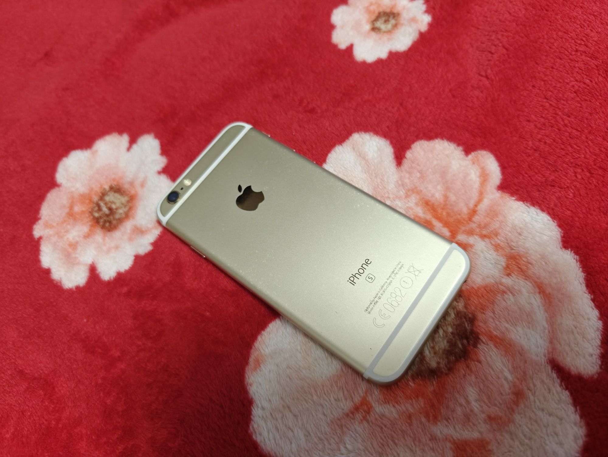 Telefon Apple Iphone 6s 16gb gold neverlock