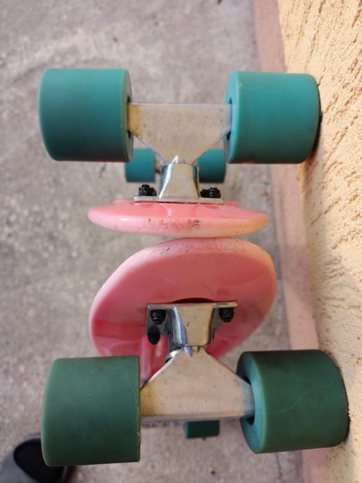Vând 1 pennyboard in stare excelentă 55cm