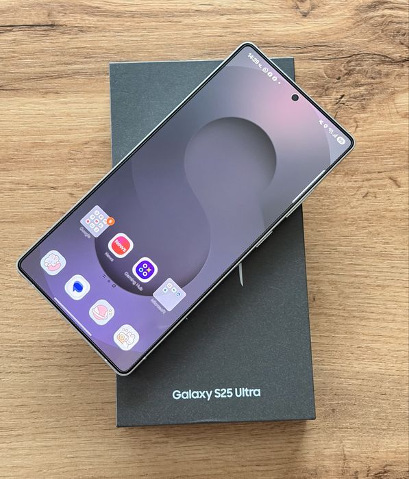 Смартфон Samsung Galaxy S25 Ultra 256 GB Titanium Whitesilver