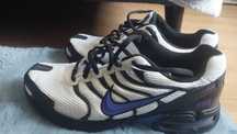 Air Max TORCH marimea EUR 42.5/ UK 8 + GRATUIT Jordan Mid 1
