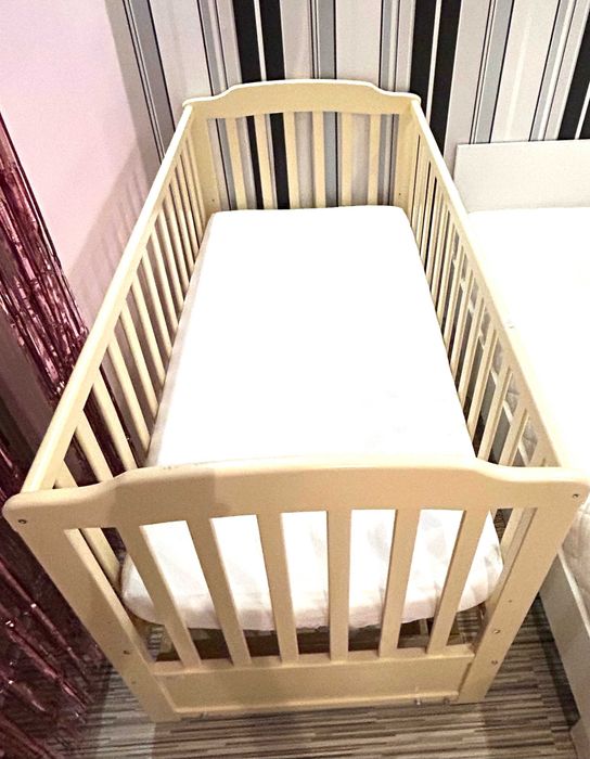 Бебешко легло люлка с чекмедже + матрак, 70/140 см, от дървесина